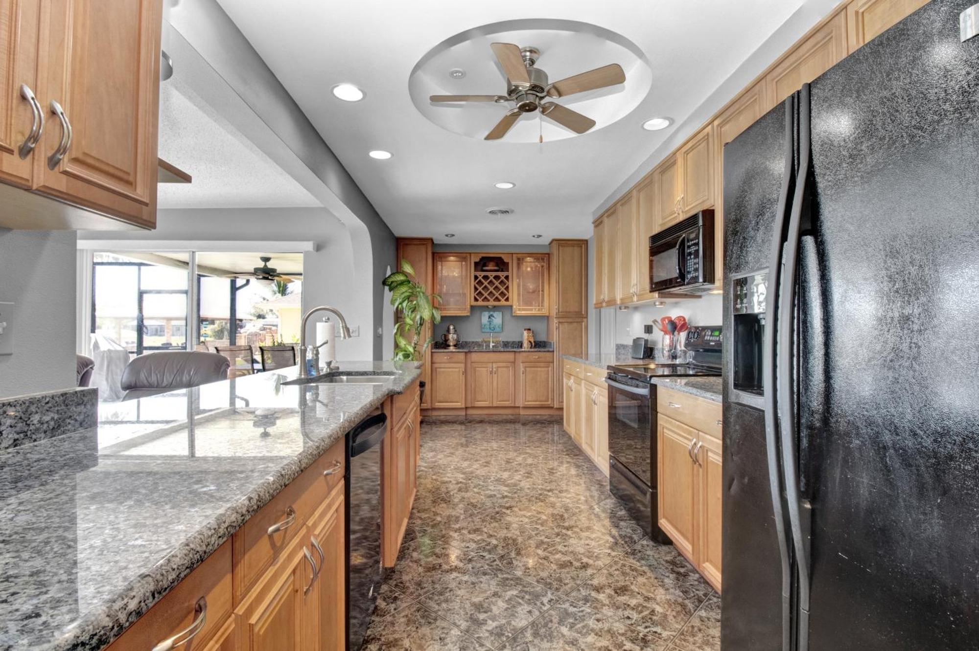 Pet Friendly Canal Front 3-Bedroom Grand Villa With Pool, Linai And Dock Port Charlotte Exterior foto